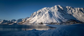 爱一番小卡片：问题坐标轴是不是裁切｜动作把术语翻译成人话｜感受先把口径对齐